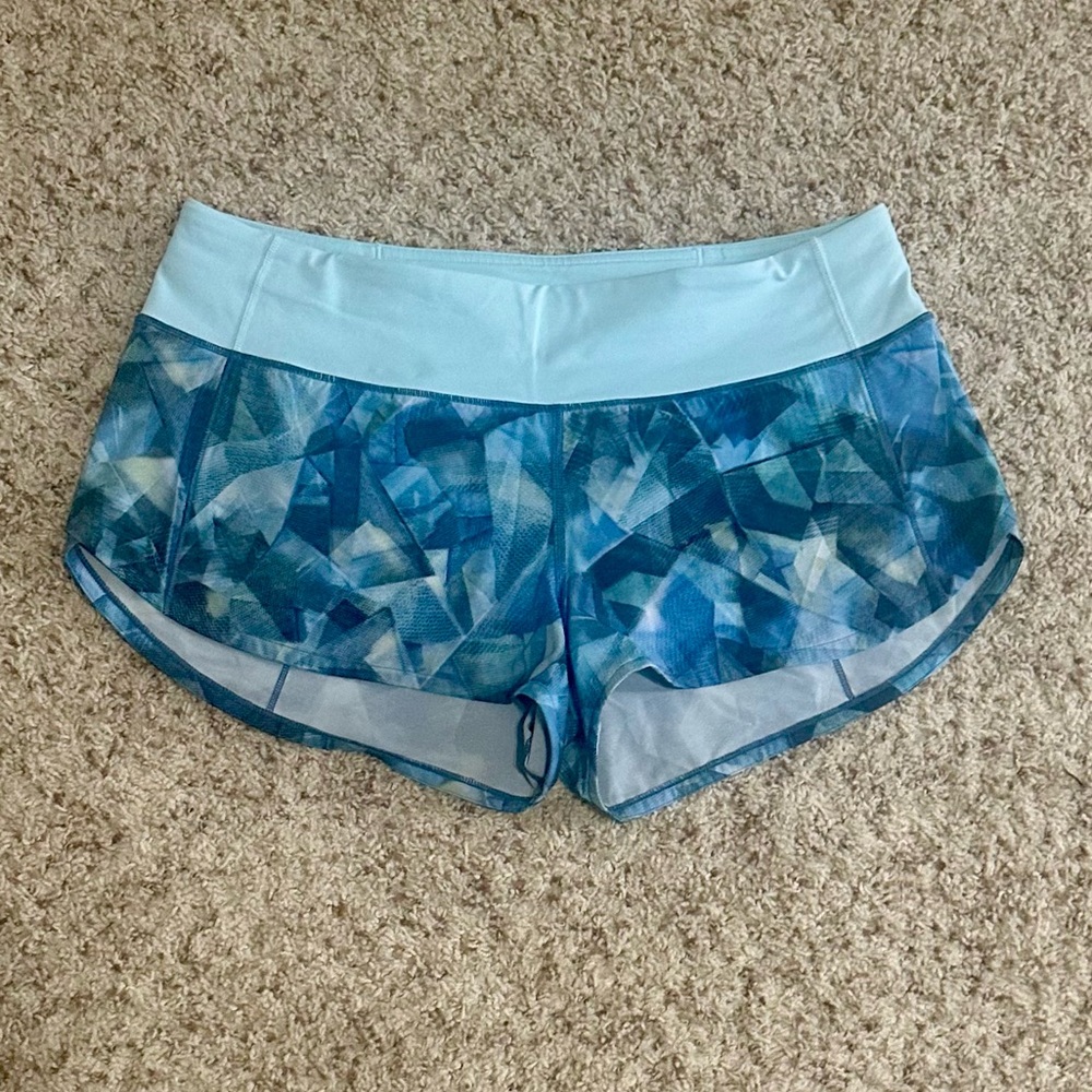 Lululemon Women’s Blue Pattern Speed Up Athletic Shorts 2.5”. Size 8. Like-New!
